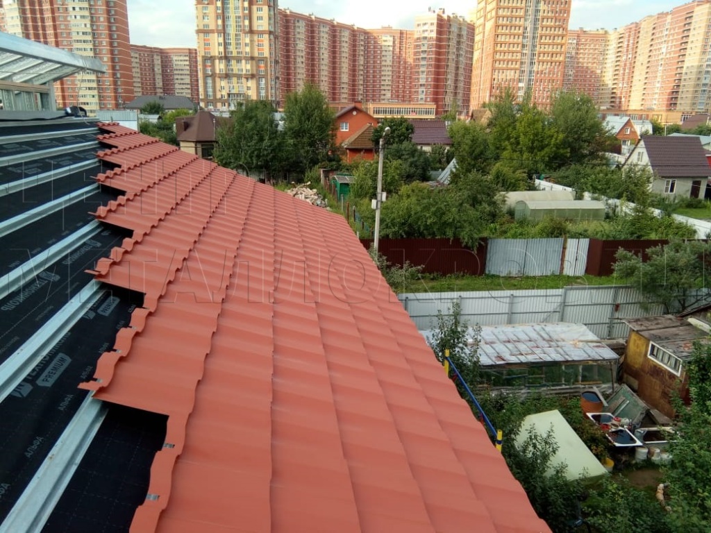 Металлочерепица Геркулес 8004 терракотовый Стальной Бархат от Центра Металокровли в Атырау